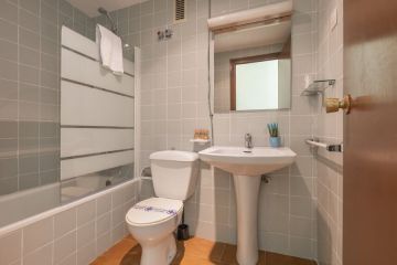 H Sierra de Arcos <br /> cuarto de baño