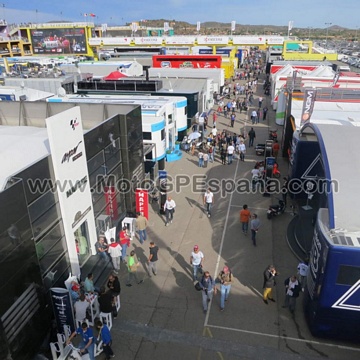Paddock del Circuito <br />Ricardo Tormo en Cheste