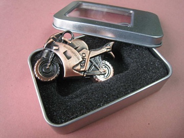 USB moto (16GB) <br /> con caja de regalo